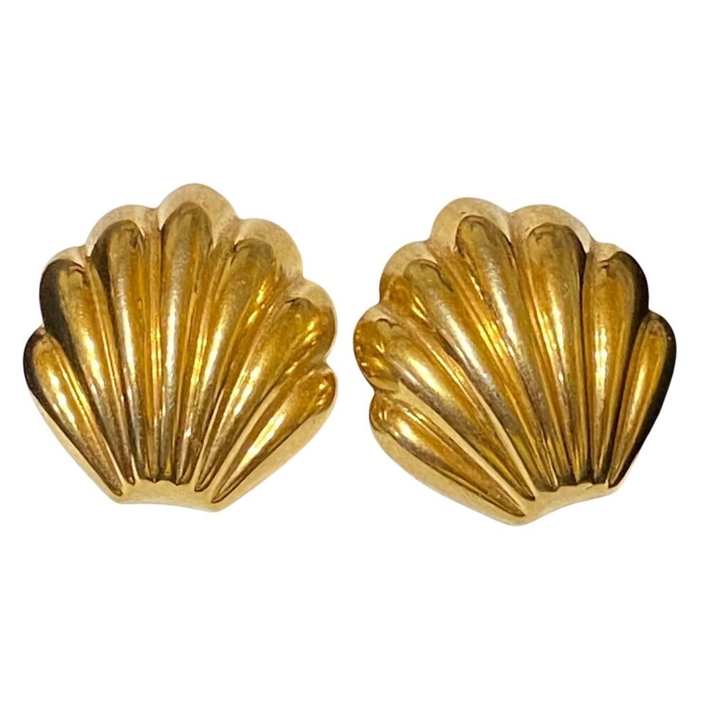 7/8" x 7/8" Monet Gold-Tone Shell Design Clip-On Earrings
